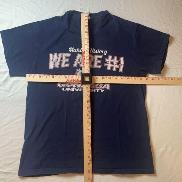 Gonzaga Bulldogs College Basketball T Shirt Mens Size M Navy Blue - Picture 2 of 4